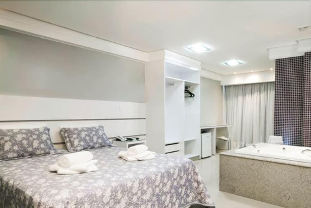 Brisa Tower 4*